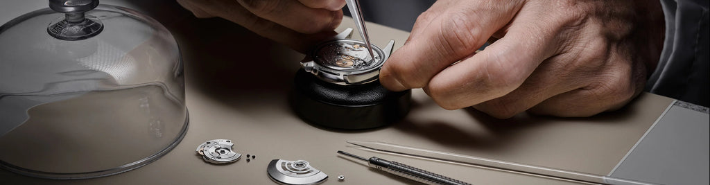 Watchmaker at Work - Servicing your Rolex