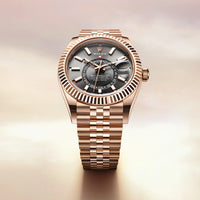 files/rolex-collection_banner-sky-dweller-m336935-0008_2312jva_001_rvb-portrait.jpg