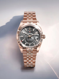 files/rolex-watches-sky-dweller-m336935-0008-portrait.jpg