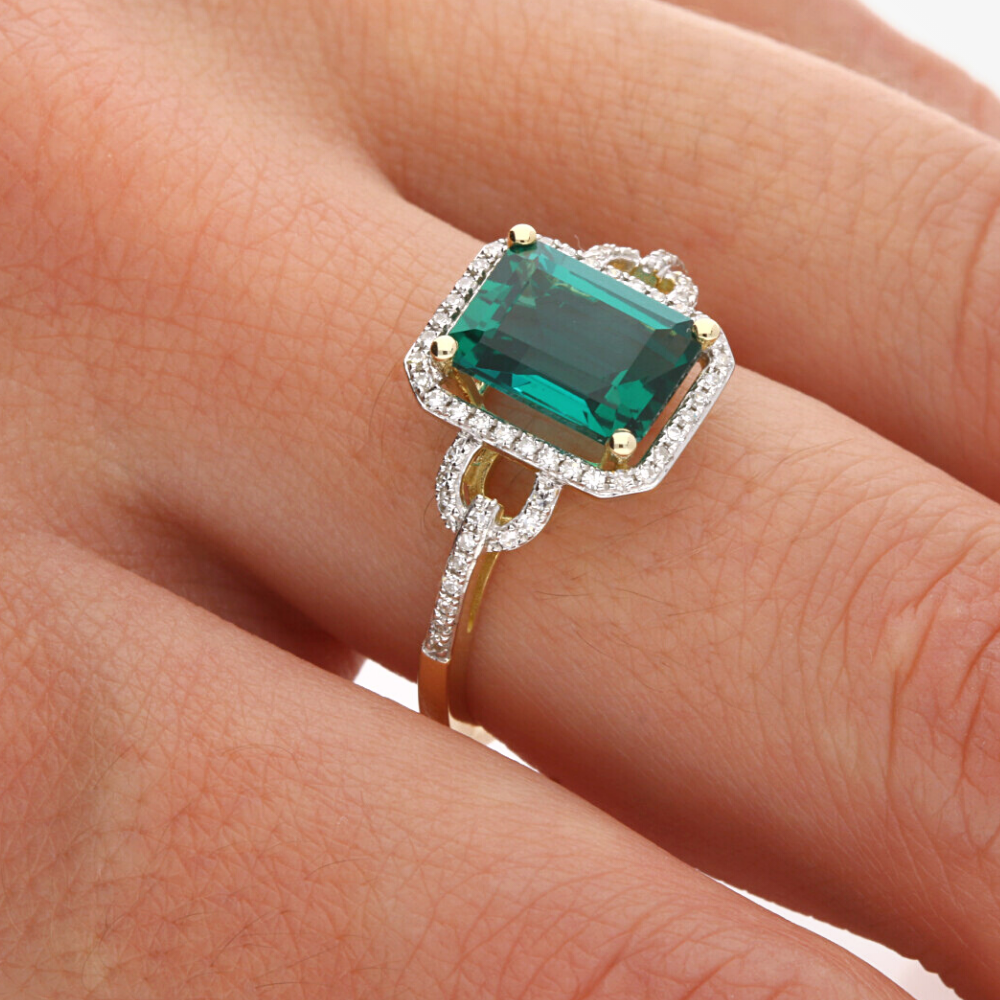 Emerald green ring online gold